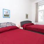 Prague Apartment V Lesicku 8